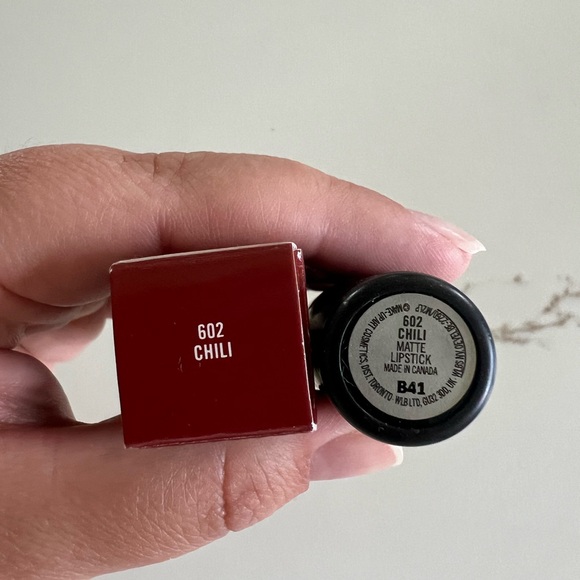 MAC Cosmetics Matte Lipstick - Chili - Picture 2 of 4